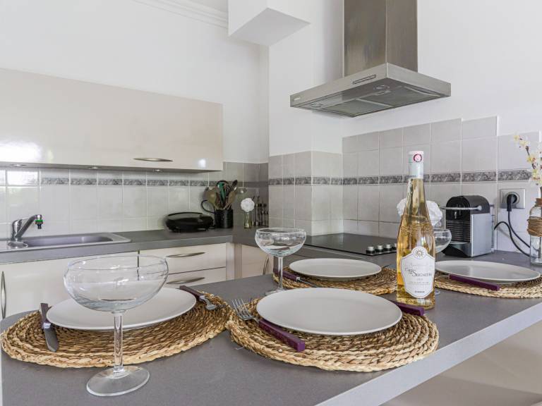 Apartment with garden, pool & terrace | Sea view | Pets allowed — photo 3