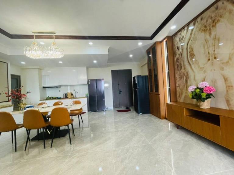 Apartment with jacuzzi, yard & patio | Good for workation | Dogs allowed — photo 4