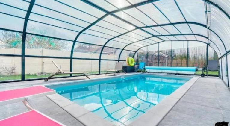 Villa with pool in Ouistreham