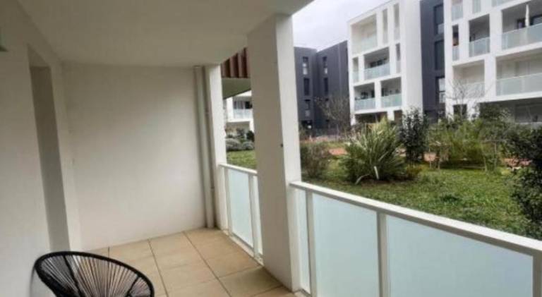 Joli T2 Ensoleille Parking Prive Terrasse -Maconciergerie34 — photo 5