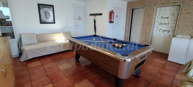 Children-friendly beautiful cottage with barbecue, yard & jacuzzi | Garden view | Dogs allowed — photo 2