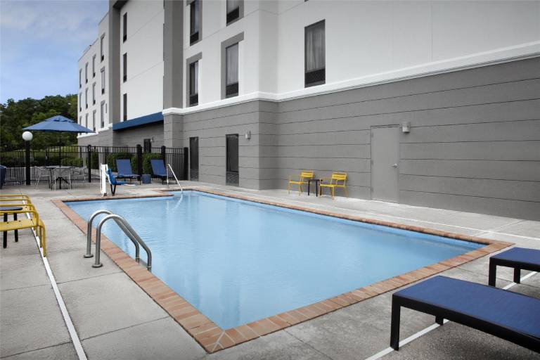 Hampton Inn Lenoir City — photo 3