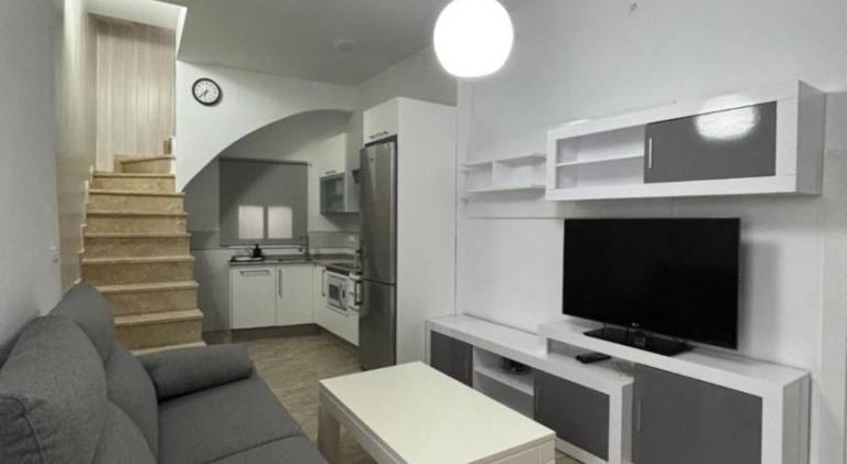 Apartment with patio — photo 2