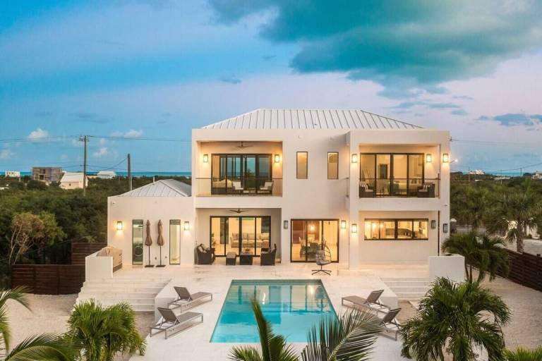 Villa  Long Bay Hills