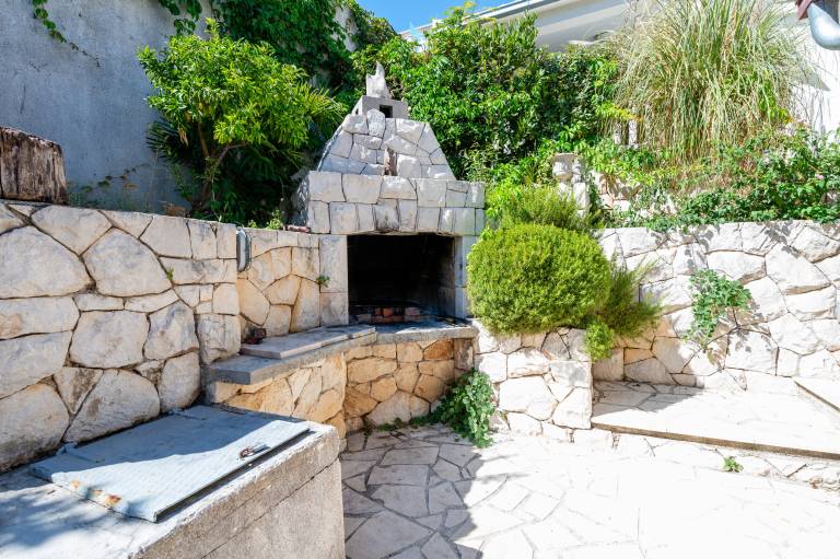 Rental apartment with barbeque & terrace — photo 3