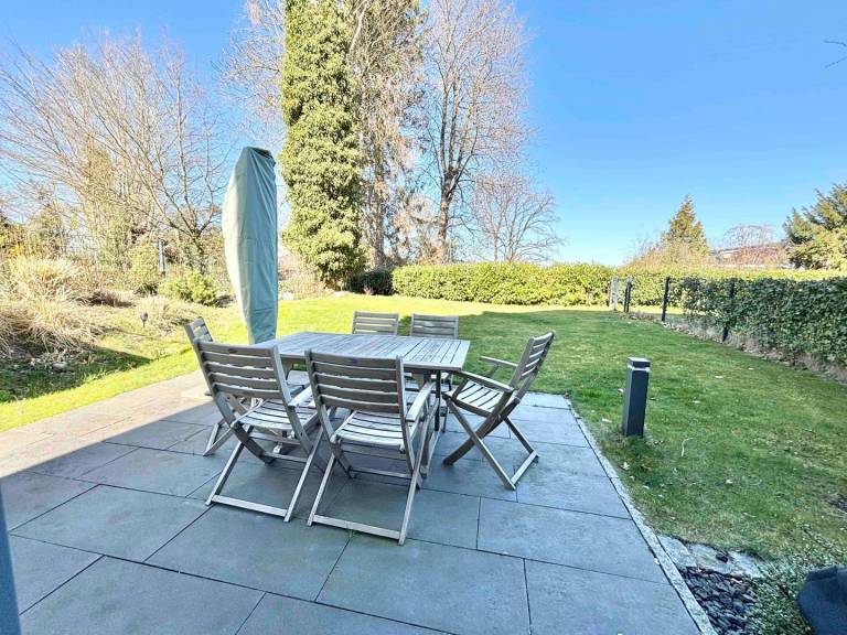 Großzügige Ferienwohnung mit Garten & Strandnähe für bis zu 4 Personen — photo 4