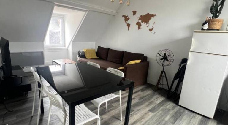 WingFlat Appartement Entier Centre Ville Proche Naval Cite de la mer Quartier Calme — photo 2