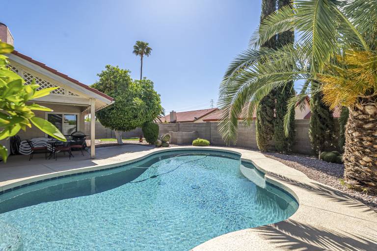 Fully equipped house with barbecue & private pool | Dogs allowed — photo 2