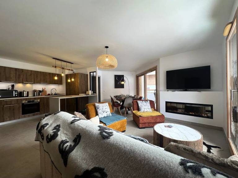 Holiday apartment with sauna, pool & terrace in Vars