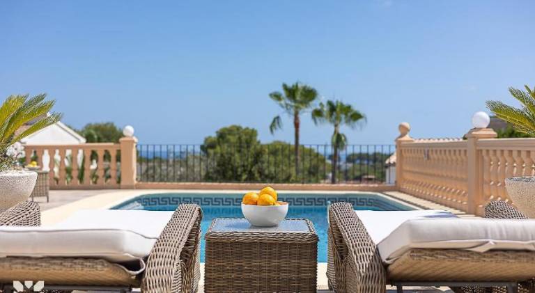 Fully equipped spacious villa with barbecue, terrace & private pool | Pets allowed — photo 4