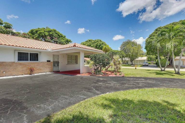 House Beachwood Heights