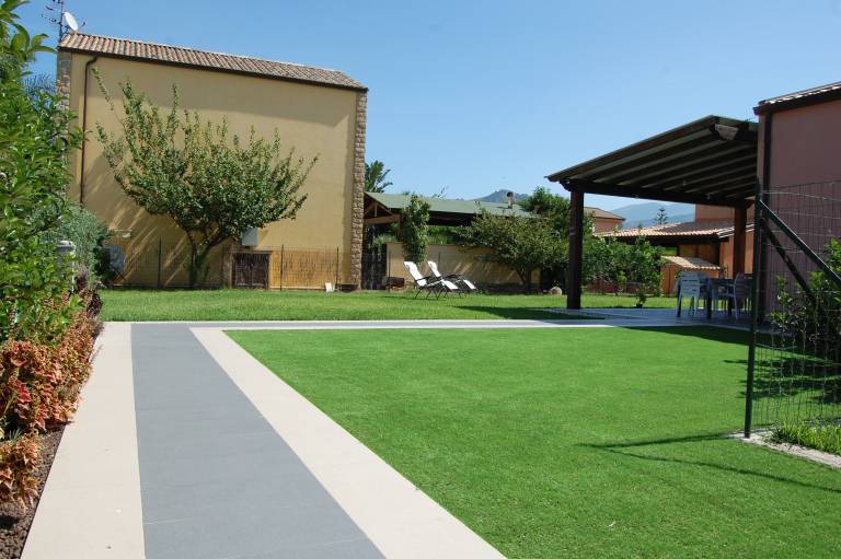 Ferienhaus in Gorgo Lungo, Campofelice di Roccella f&uuml;r max. 5 Personen, 
