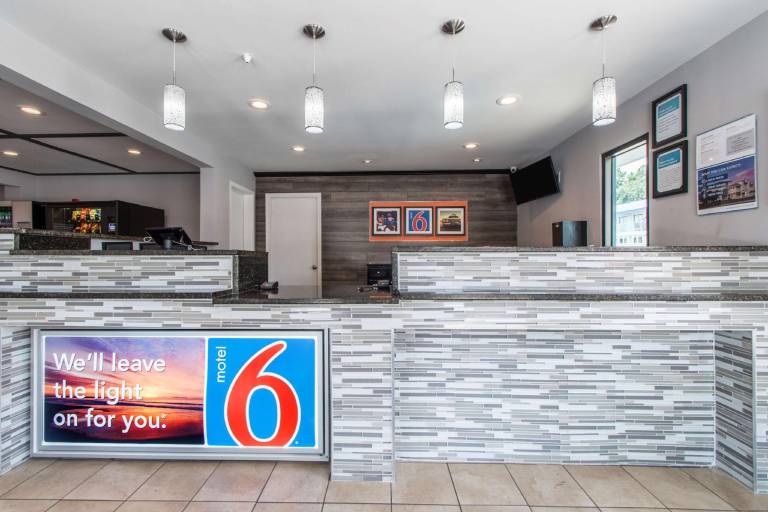 Motel 6 Norcross, GA - Atlanta Northeast — photo 2