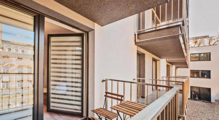 Apartment with terrace — photo 4