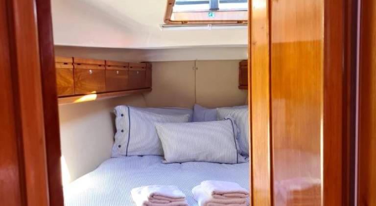 Boat with pool — photo 2