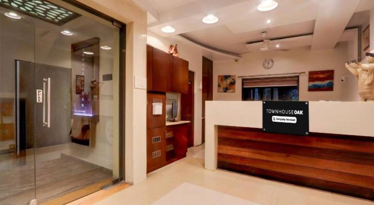 Super Townhouse Oak Ramdaspeth Downtown — photo 2