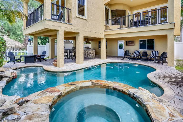 House Saint Pete Beach