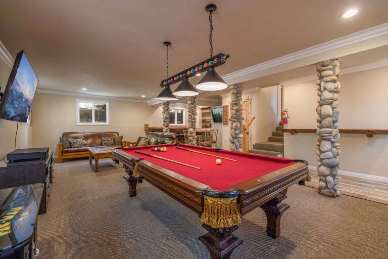 Walk to Ski Resort: Mtn-View Cabin w/ Hot Tub! — photo 3
