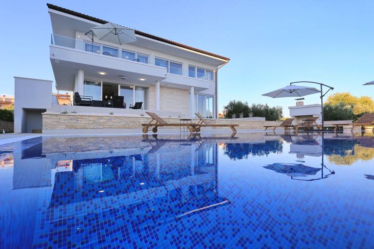 Vila Turanj