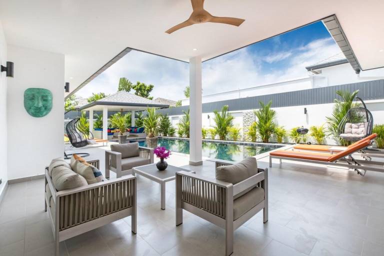 Fully equipped villa with pool & BBQ | Beach nearby | Good for workation | Pets are welcome — photo 3
