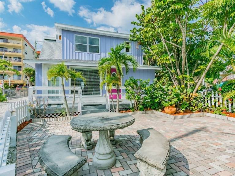Cottage  Clearwater