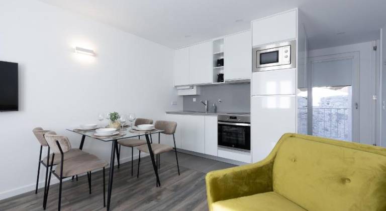 Dona Emilia Studio Apartments — photo 2