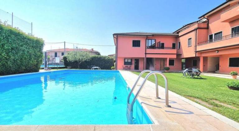 Beautiful apartment with pool | Pet-friendly in Cavaion Veronese