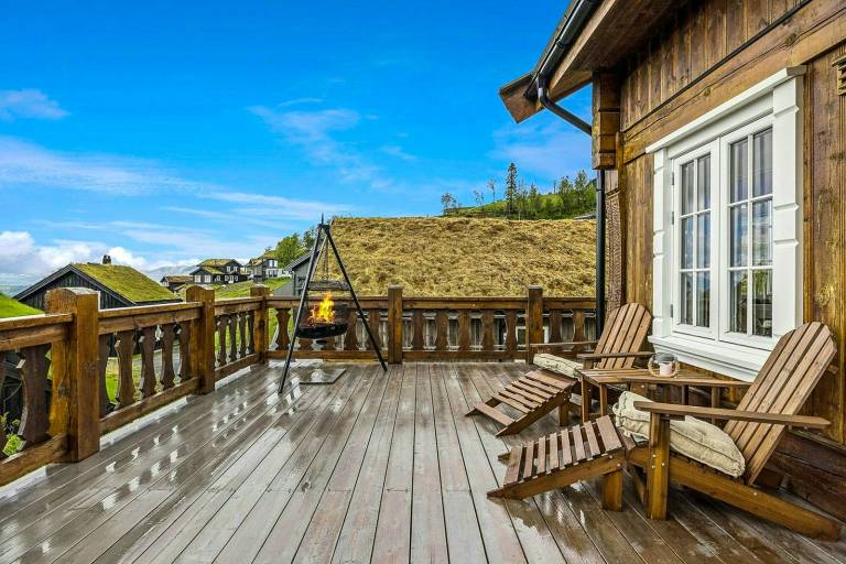 Family-friendly nice vacation home with yard & patio | Good for workation | Dogs allowed — photo 3