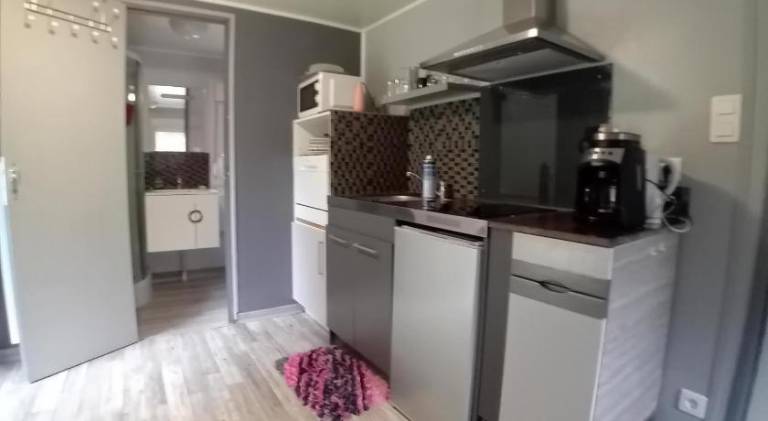 Beautiful chalet with hot tub | Pets are welcome — photo 3