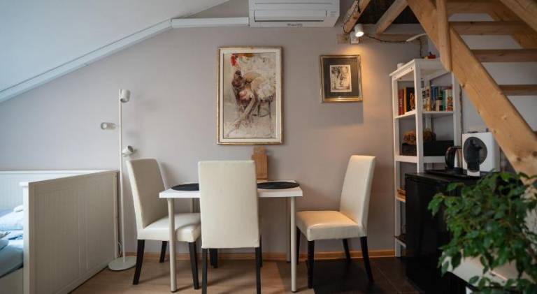 Lovely holiday apartment | Near Alexander Nevsky Cathedral | Suitable for remote work | Pets are welcome in Sofia