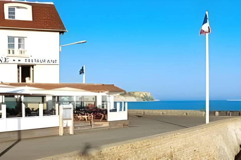 Hotel De La Marine in Arromanches-les-Bains