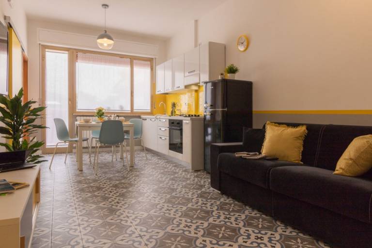 Holiday apartment with patio — photo 2