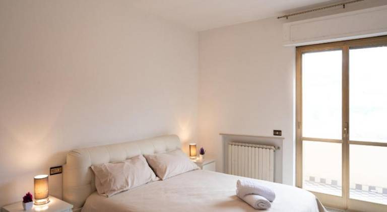 Holiday apartment with 2 rooms for 5 persons in Montesilvano
