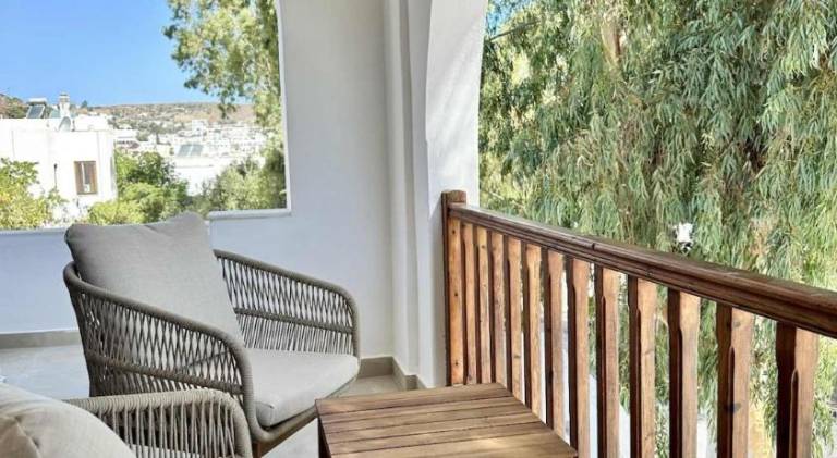 Rental apartment with patio & garden — photo 3