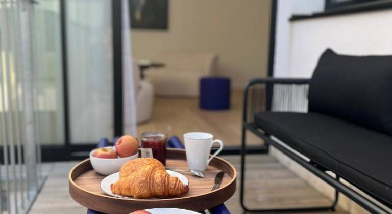 Rental apartment with patio in Bordeaux