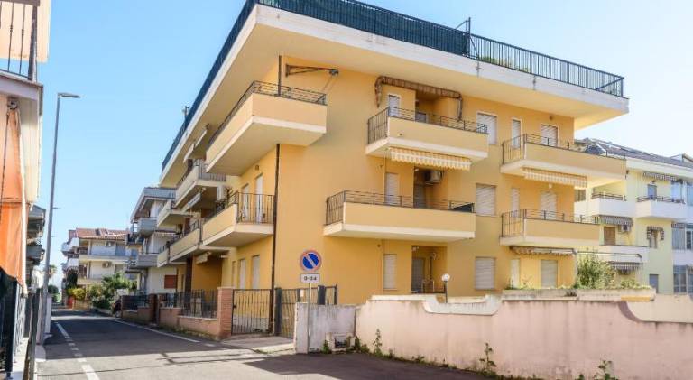 Apartment with 2 rooms for 6 persons — photo 3