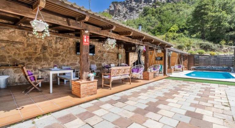 Villa with pool, yard & BBQ | Suitable for remote work — photo 5
