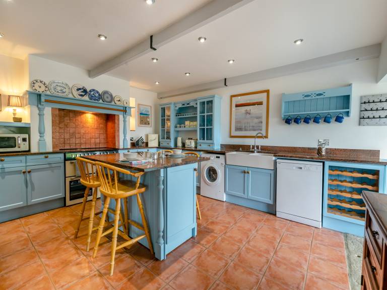 Family-oriented cottage with BBQ & garden | River view | Beach nearby | Dogs allowed — photo 5