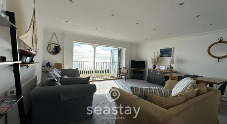 Luna's Seaview Apartment Sleeps 4 Parking Beach — photo 2