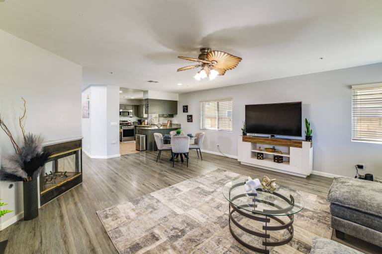 Explore SoCal: Family-Friendly Home in Fontana! — photo 4