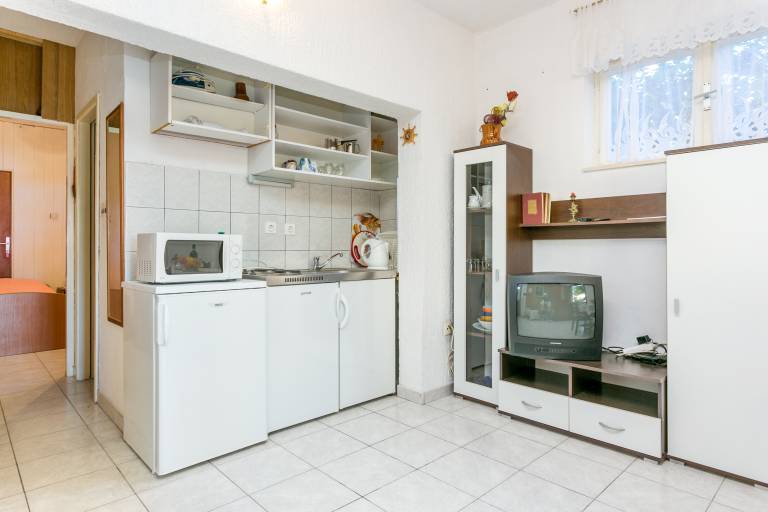 One bedroom apartment with terrace Seget Vranjica, Trogir (A-1038-c) — photo 4