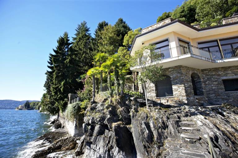 Villa with patio & garden | Mountain view | Good for workation — photo 2