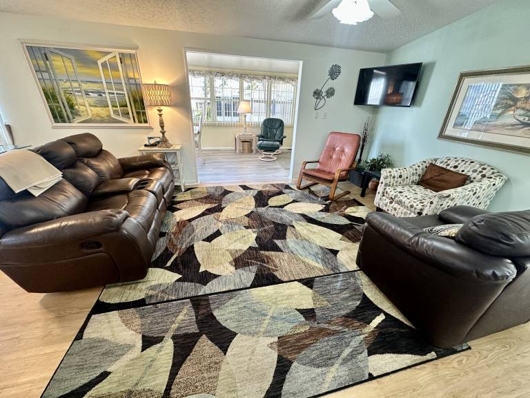 Family-oriented vacation home with hot tub & pool | Pets allowed in Jensen Beach, FL