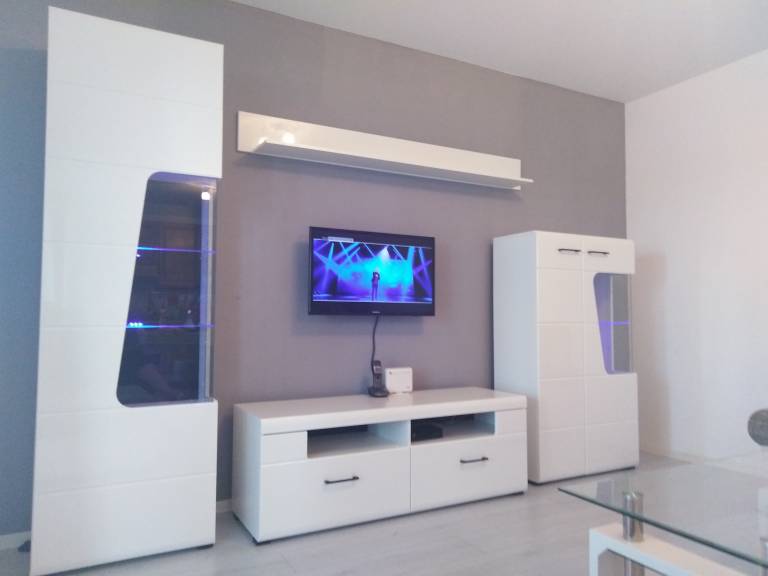 Fully equipped rental apartment with patio & barbeque | Sea view | Beach nearby | Dogs allowed — photo 4