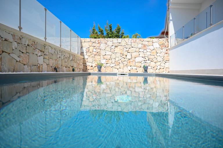Villa with garden, terrace & grill | Panoramic view in Syracuse