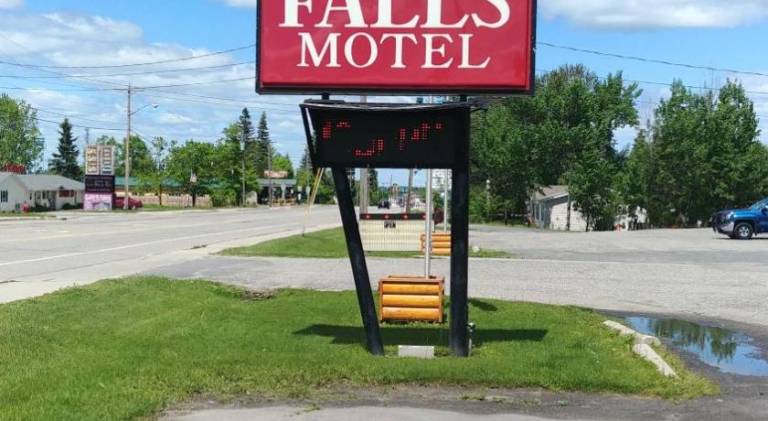 Falls Motel in International Falls, MN