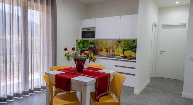 Apartment with terrace — photo 3