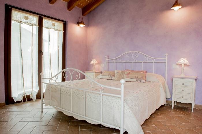 Agriturismo Il Colle del Falco: Agriturismo con maneggio Il Colle del Falco CAMERA MATRIMONIALE — photo 3