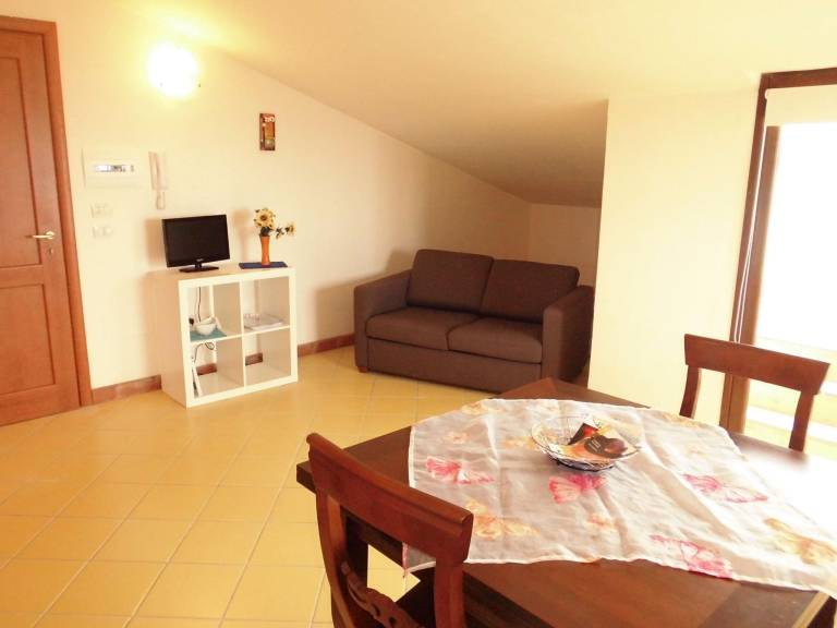 Nette Wohnung in Acireale mit Terrasse und Pool — photo 3