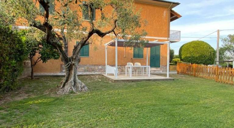 House | Perfect for remote work in Campiglia Marittima
